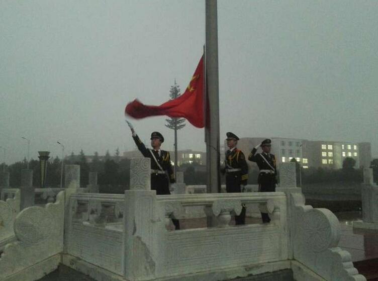 升旗仪式现场